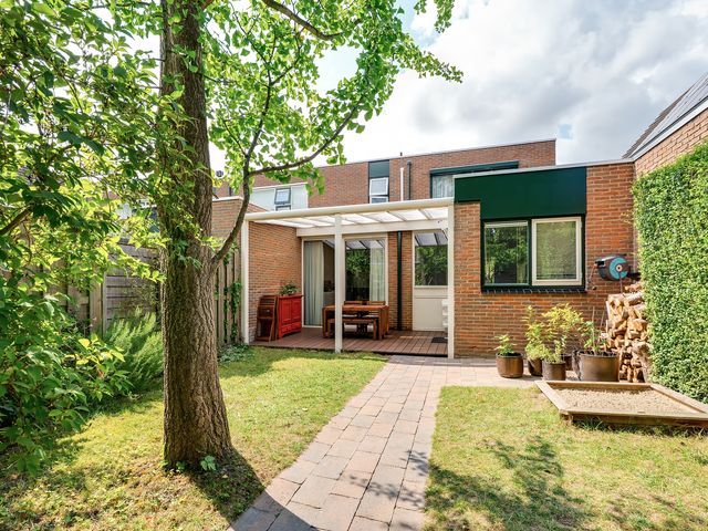 Het Ruim 24, Barendrecht