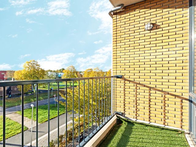 Makassarhof 48, Almere