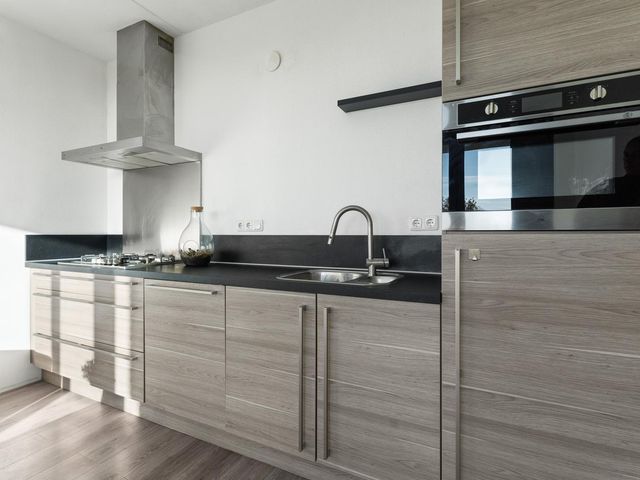 Makassarhof 48, Almere