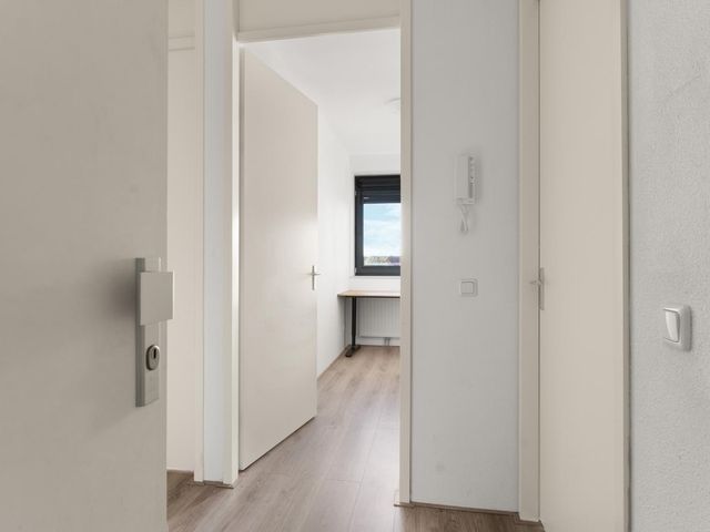 Makassarhof 48, Almere