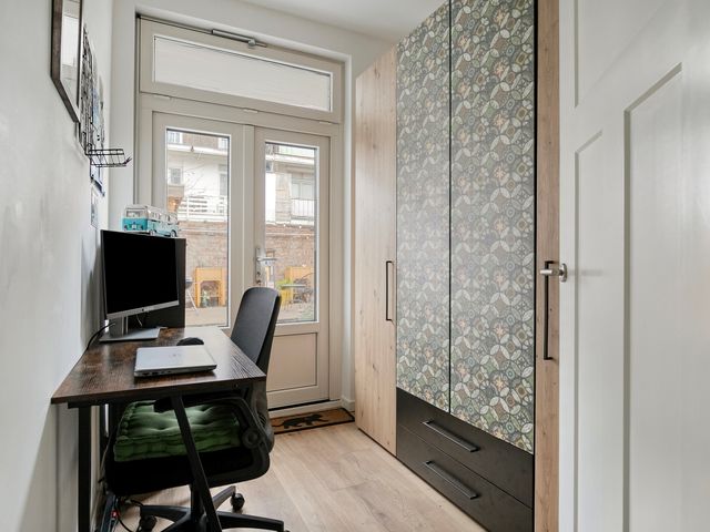 Bussumsestraat 105, Den Haag