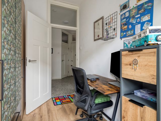 Bussumsestraat 105, Den Haag