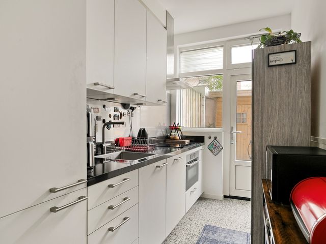 Bussumsestraat 105, Den Haag