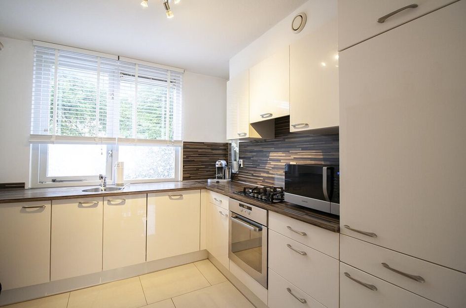 Albert van Dalsumlaan 33