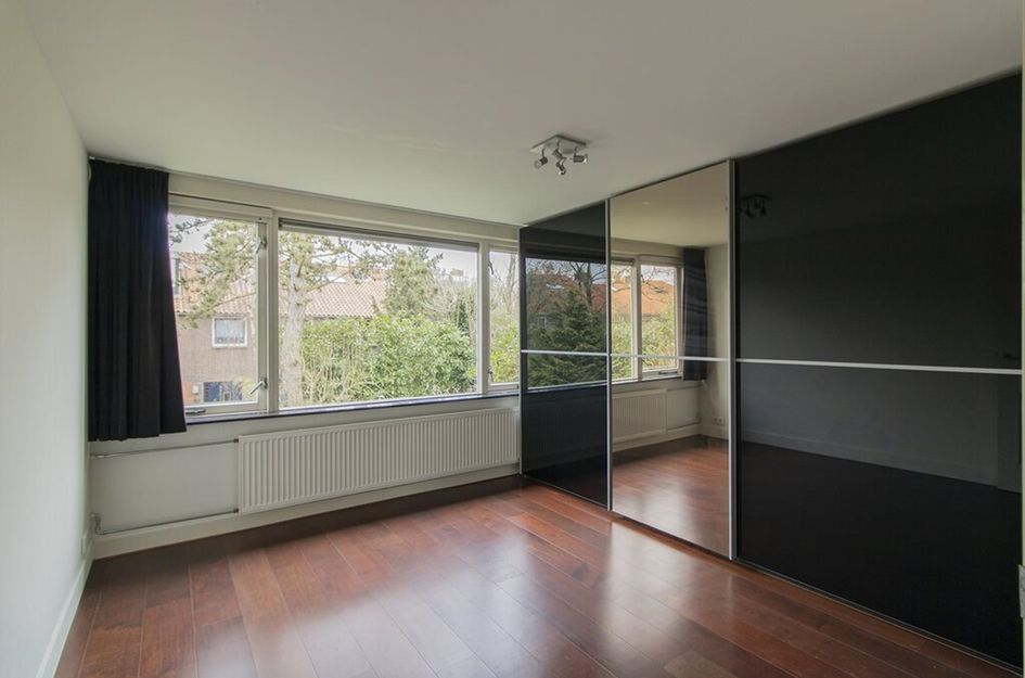 Van Der Helstpark 57