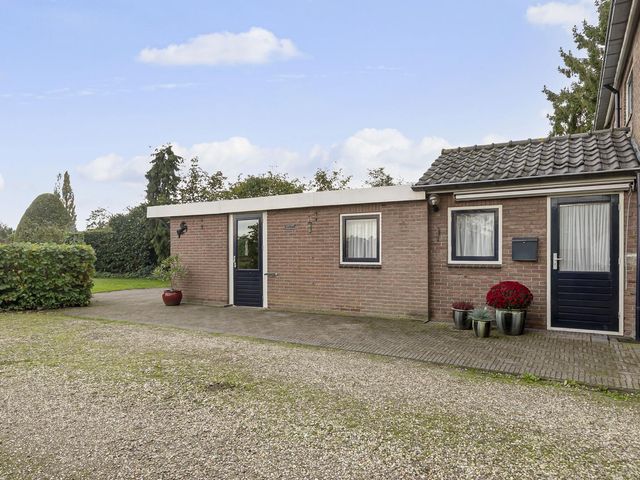 Kampsestraat 9, Angeren