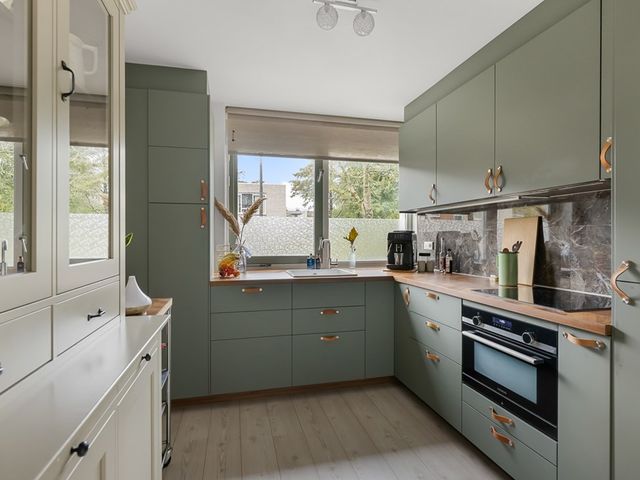 De Spin 38, Uitgeest