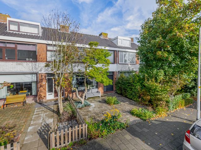 v Mecklenburg Schwerinln 34, Waddinxveen