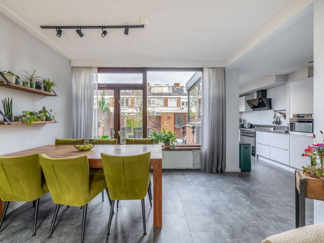 v Mecklenburg Schwerinln 34, Waddinxveen