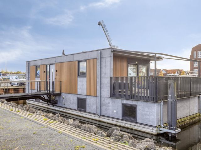 Zuiderzeekade 1, Bunschoten-Spakenburg