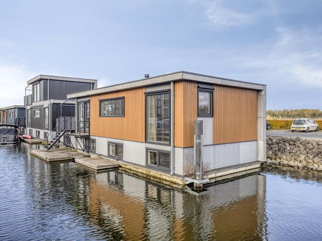 Zuiderzeekade 1, Bunschoten-Spakenburg