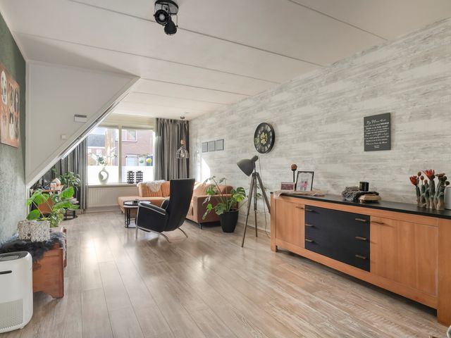 Rolderbrink 114, Emmen