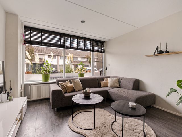 De Stringen 30, Hallum