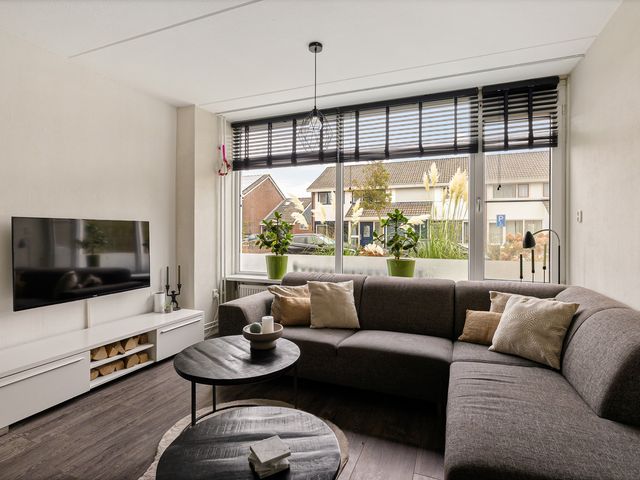 De Stringen 30, Hallum