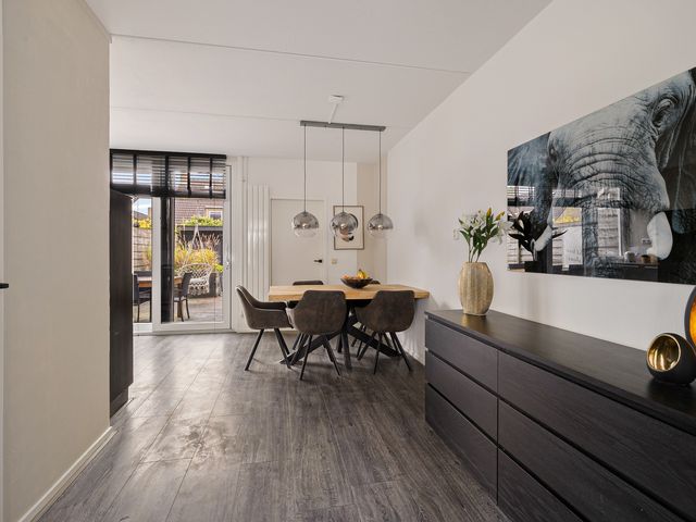 De Stringen 30, Hallum