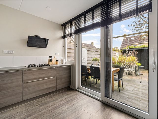 De Stringen 30, Hallum