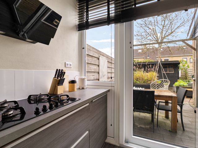 De Stringen 30, Hallum