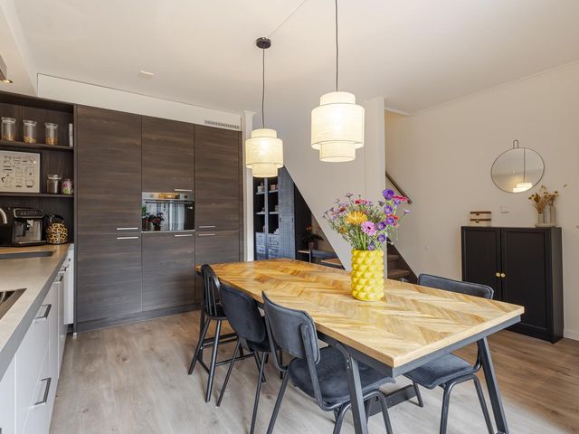 Geemansweer 8, Hardinxveld-Giessendam