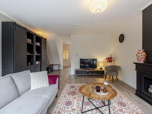 Geemansweer 8, Hardinxveld-Giessendam