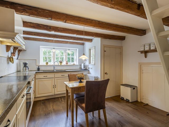 Graafdijk-oost 11, Molenaarsgraaf