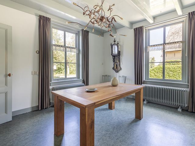 Graafdijk-oost 11, Molenaarsgraaf