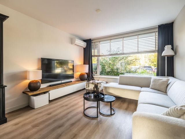 van Marlotstraat 68, Giessenburg