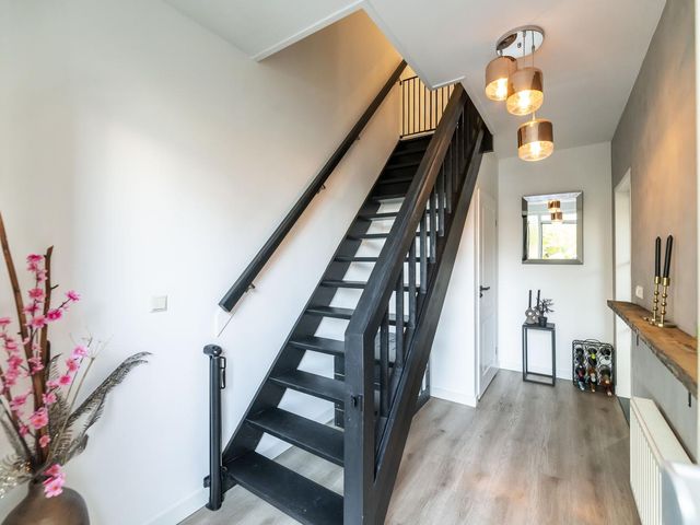 van Marlotstraat 68, Giessenburg