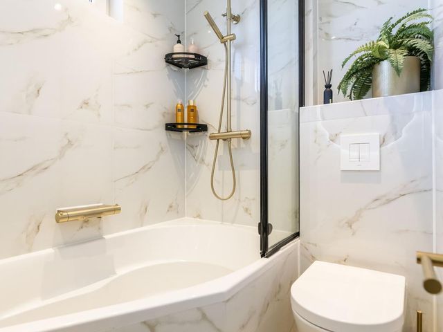 van Marlotstraat 68, Giessenburg