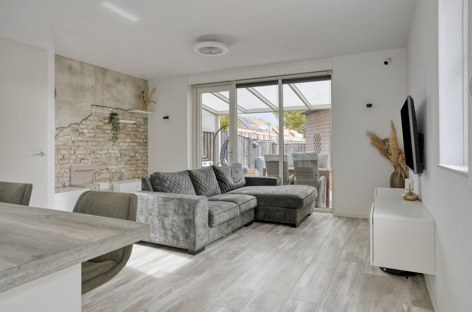 Burgemeester Blomlaan 23