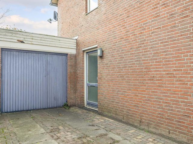 Wierbalg 1835, Julianadorp