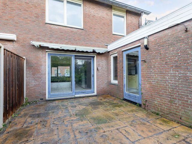 Wierbalg 1835, Julianadorp