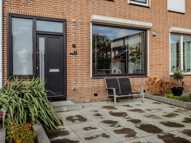Pieter de Hooghstraat 42, Hardinxveld-Giessendam