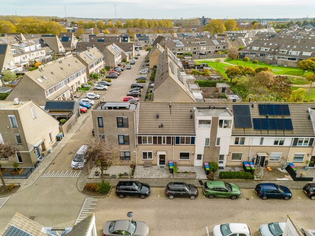 Annette Versluys-Poelmanstraat 13, Spijkenisse