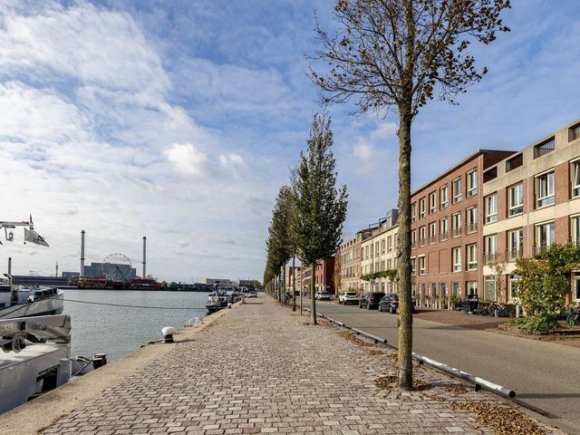 Maashavenkade 155, Rotterdam