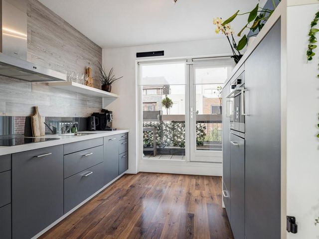 Maashavenkade 155, Rotterdam