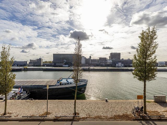 Maashavenkade 155, Rotterdam