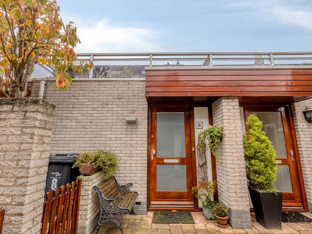 Valkastraat 8, Hoek van Holland