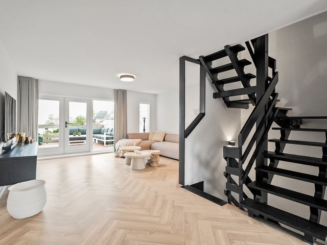 Pluto 31, Den Helder