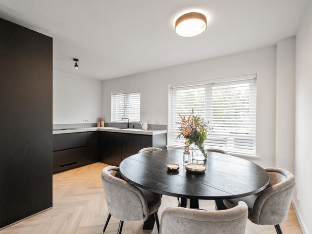 Pluto 31, Den Helder