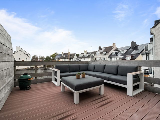 Pluto 31, Den Helder