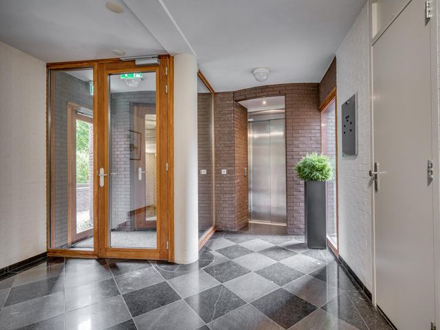 Burgemeester van Rijnsingel 2F, Venlo