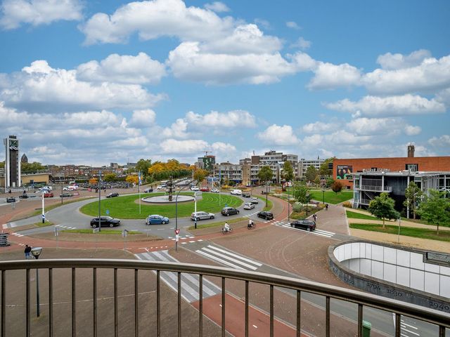 Burgemeester van Rijnsingel 2F, Venlo