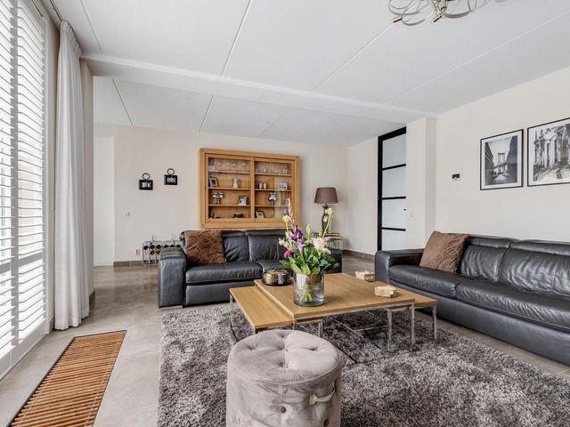 Taxushout 12, Barendrecht