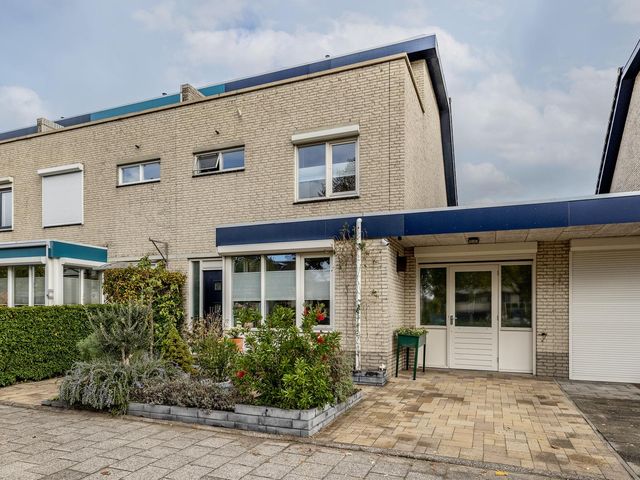 Harplaan 30, Barendrecht