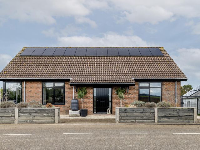 Weelsedijk 46, Strijen