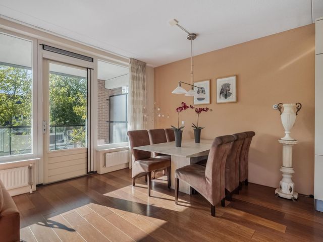 Vrijenburglaan 129, Barendrecht