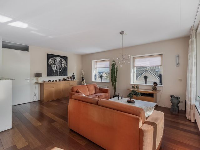 Vrijenburglaan 129, Barendrecht