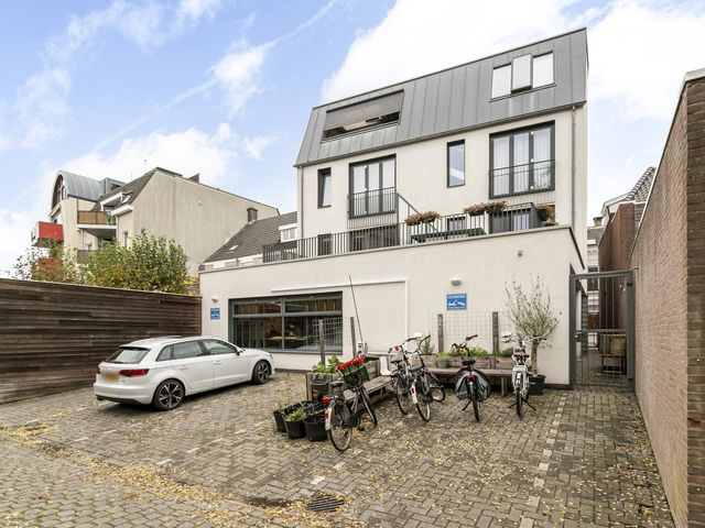 Ginnekenweg 180A1, Breda