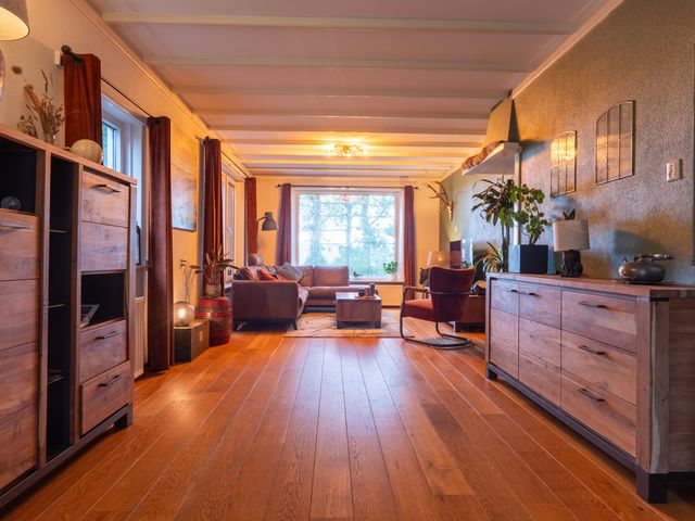 Burgemeester van der Borchstraat 39, Holten