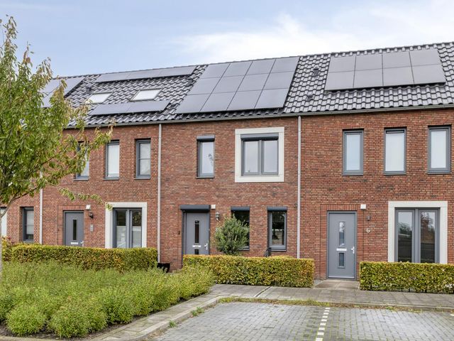 Zilverdragerstraat 8, Etten-Leur